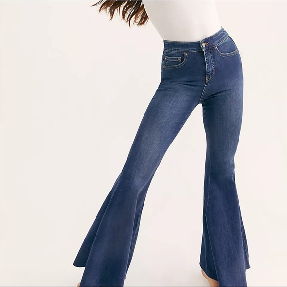 Free People Curvy High Rise Lace Up Flare Jeans Blue Size 26 - Picture 10 of 10